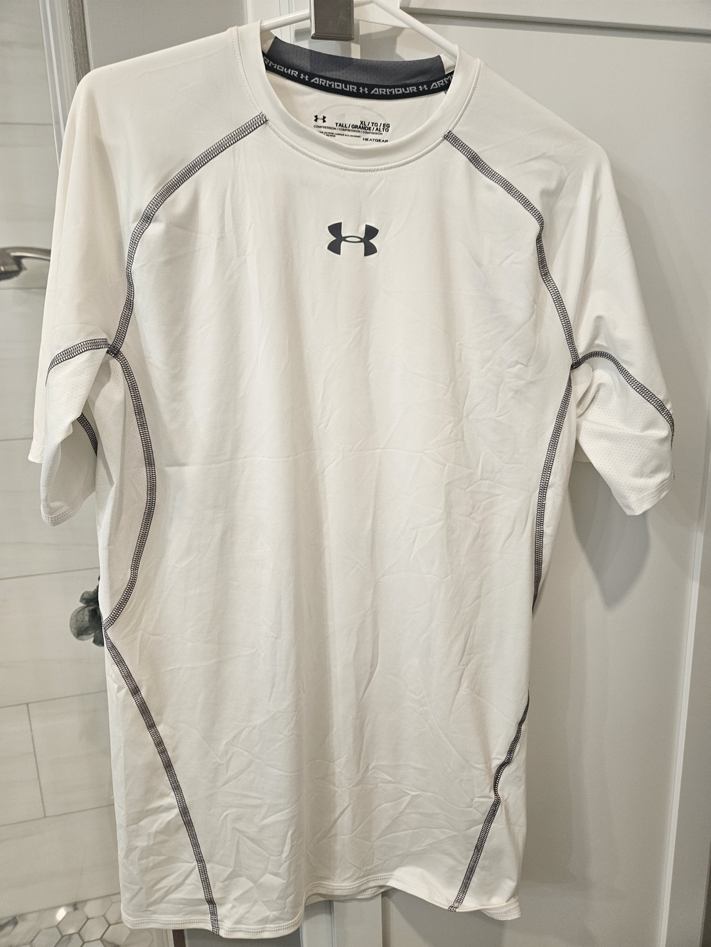 Men's Under Armour White Compression Short Sleeve Shirt, XL